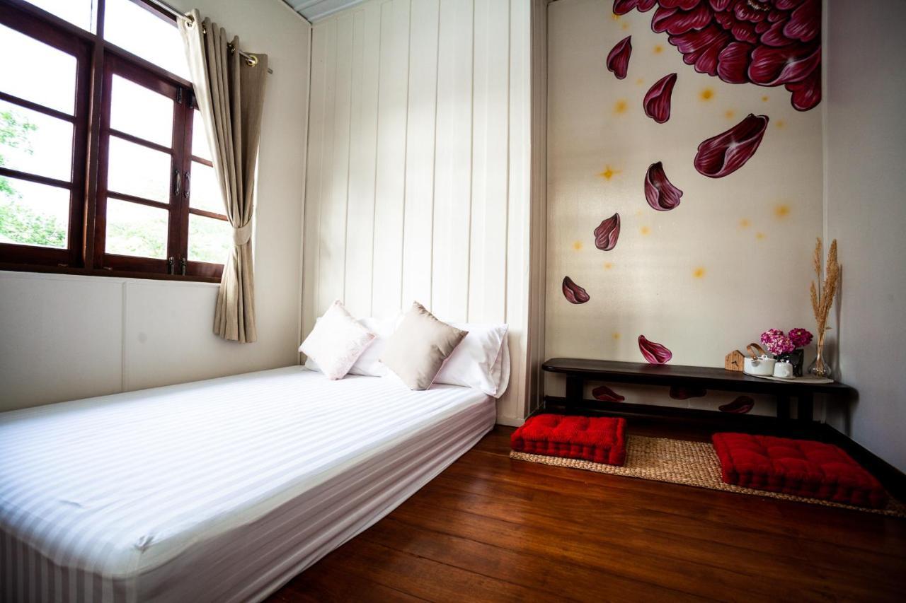 Baan Suan Krung Kao Hotel Phra Nakhon Si Ayutthaya Exterior foto