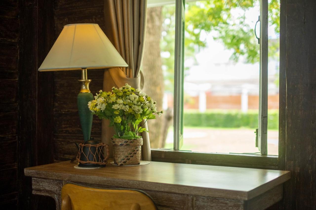 Baan Suan Krung Kao Hotel Phra Nakhon Si Ayutthaya Exterior foto